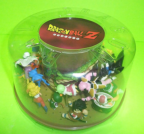 ドラゴンボールディスプレイケースとコミックス背表紙フィギュア