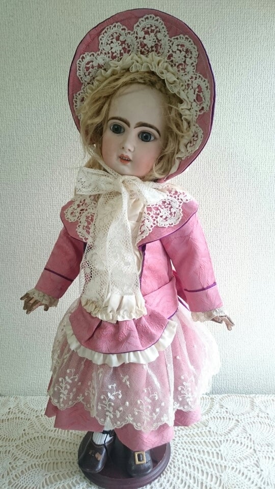 アンティークドールのドレス