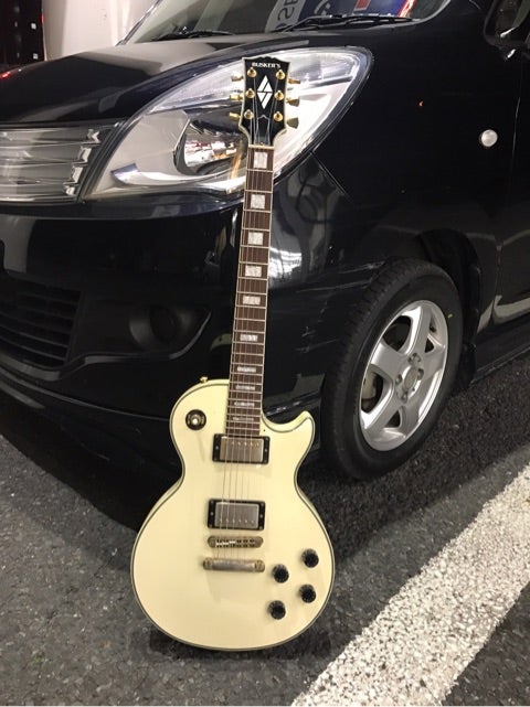 BUSKER'Sのレスポールカスタム・1 | 好きに勝手にいろんな楽器