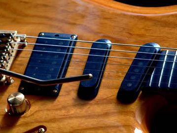 AKAIのエレクトリック・ギター | おんがく・えとせとら