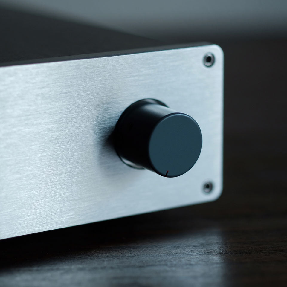 パワーアンプ SOHN – listude