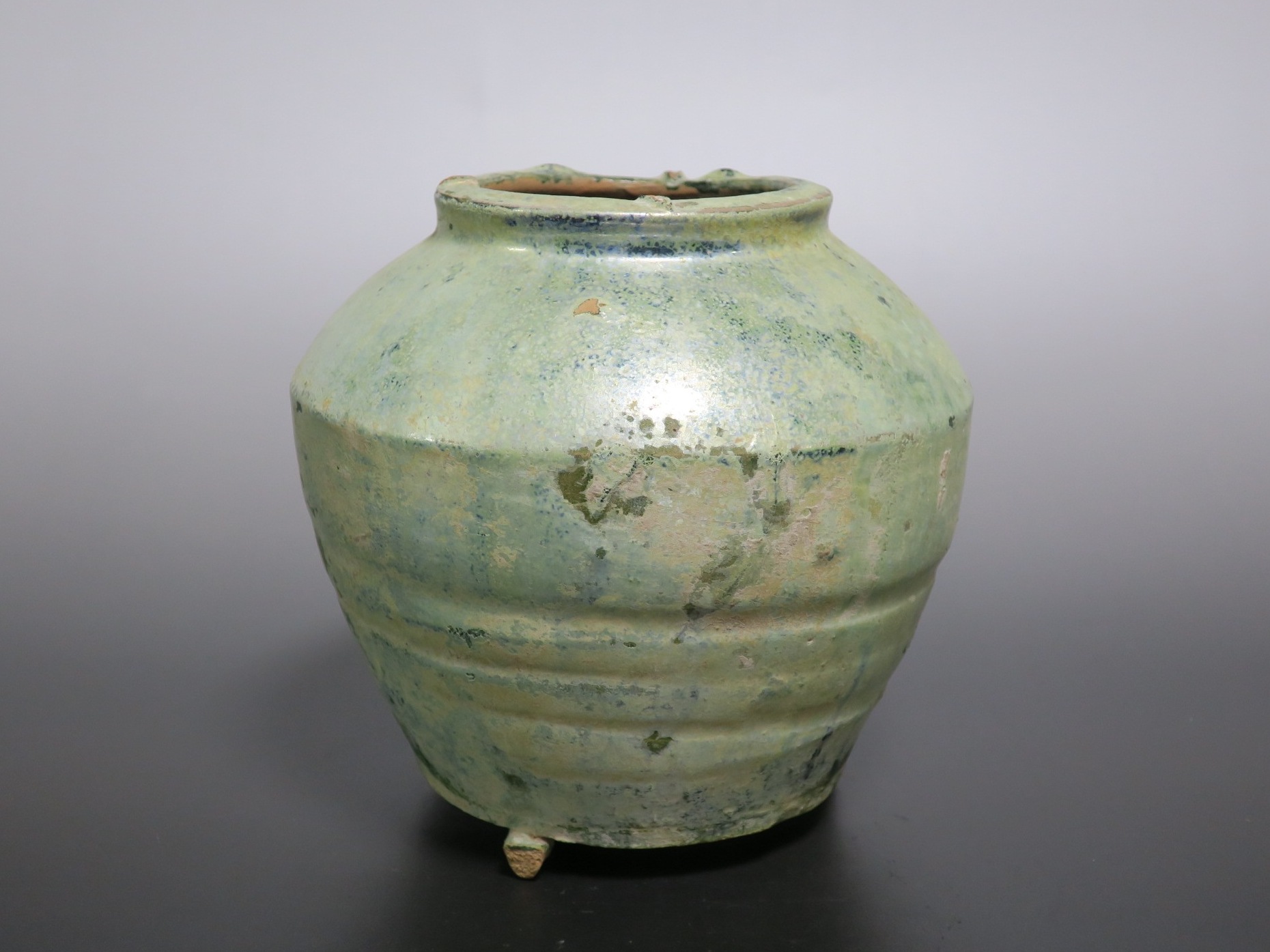 漢 銀化 緑釉小壷 仙遊洞