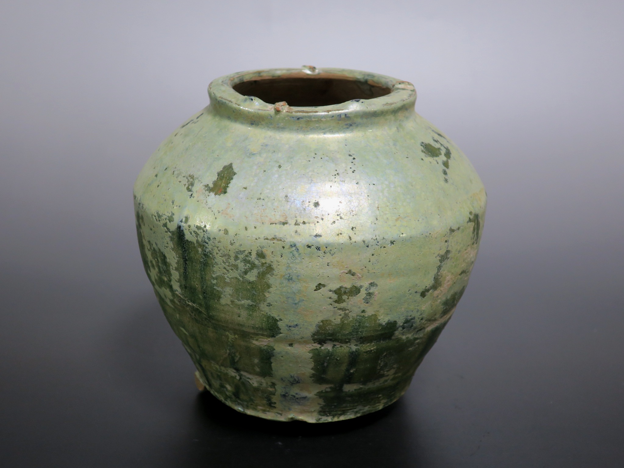 漢 銀化 緑釉小壷 仙遊洞