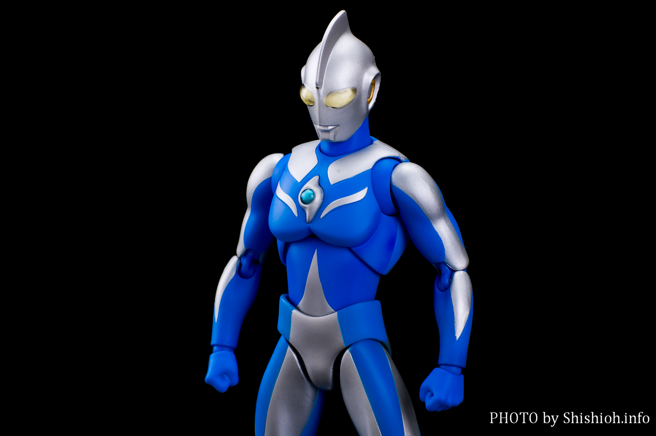 レビュー】 バンダイ 魂ウェブ商店 ULTRA-ACT ウルトラマンコスモス