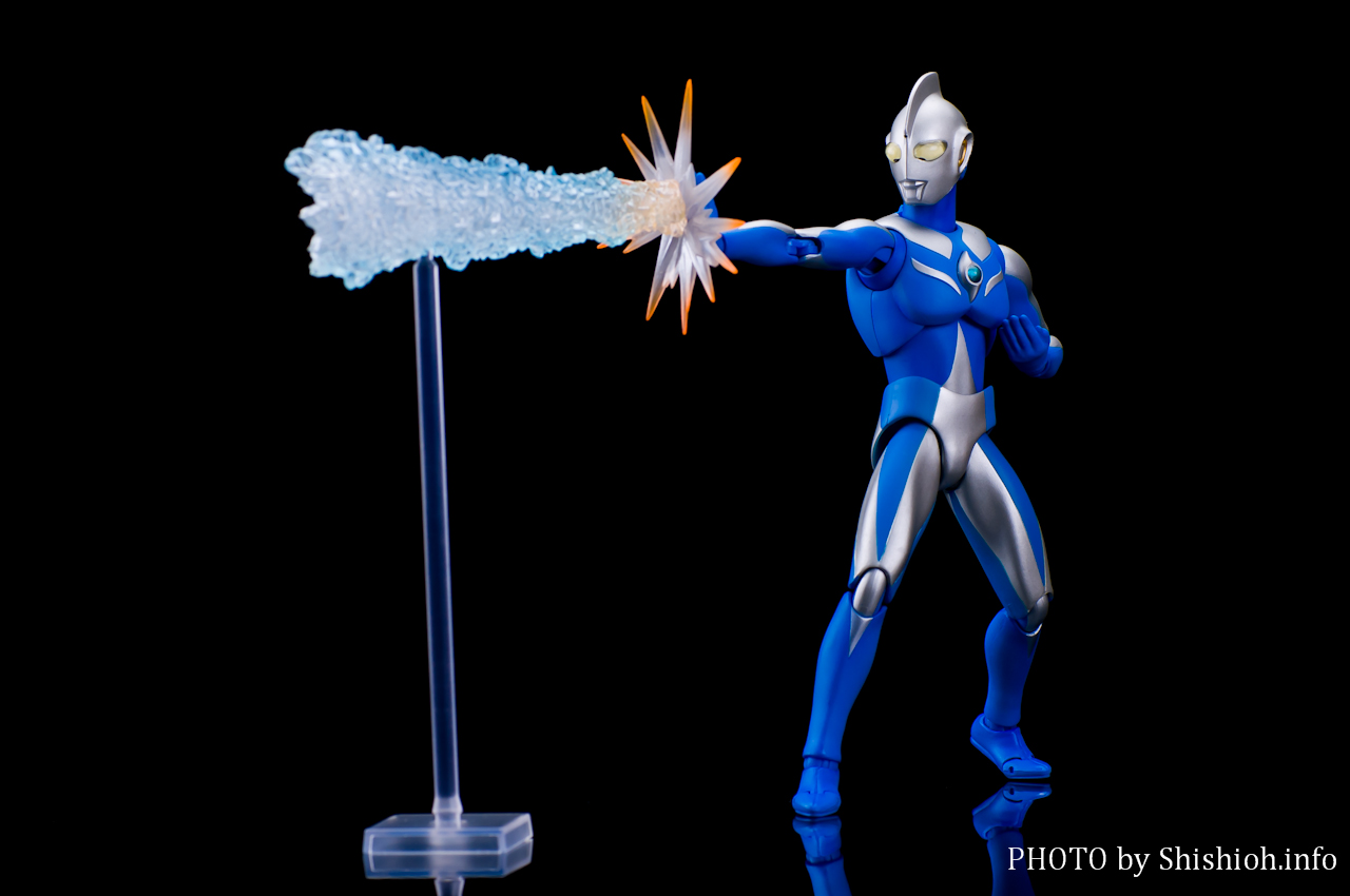 レビュー】 バンダイ 魂ウェブ商店 ULTRA-ACT ウルトラマンコスモス