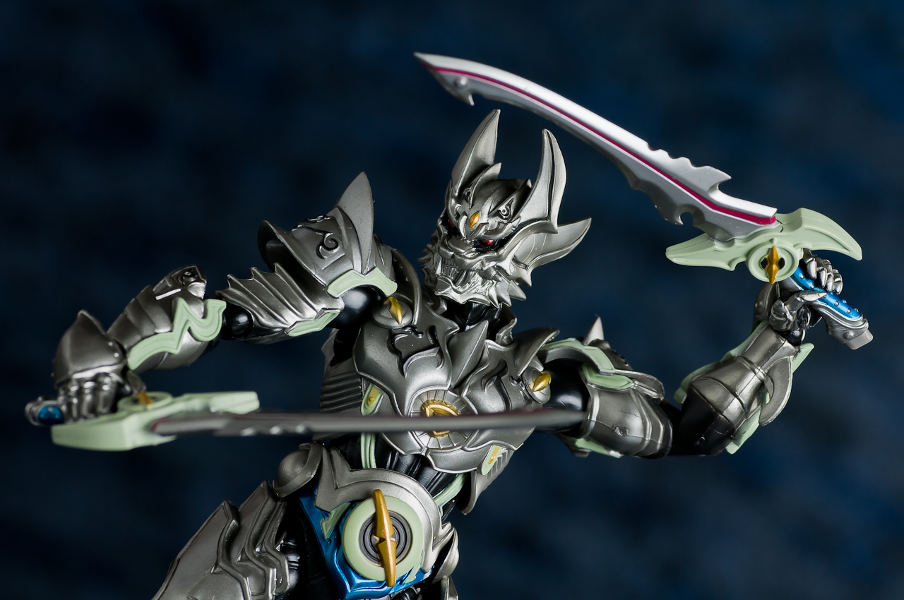 レビュー】 バンダイ 魂ウェブ商店 S.H.Figuarts 銀牙騎士 絶狼 [牙狼