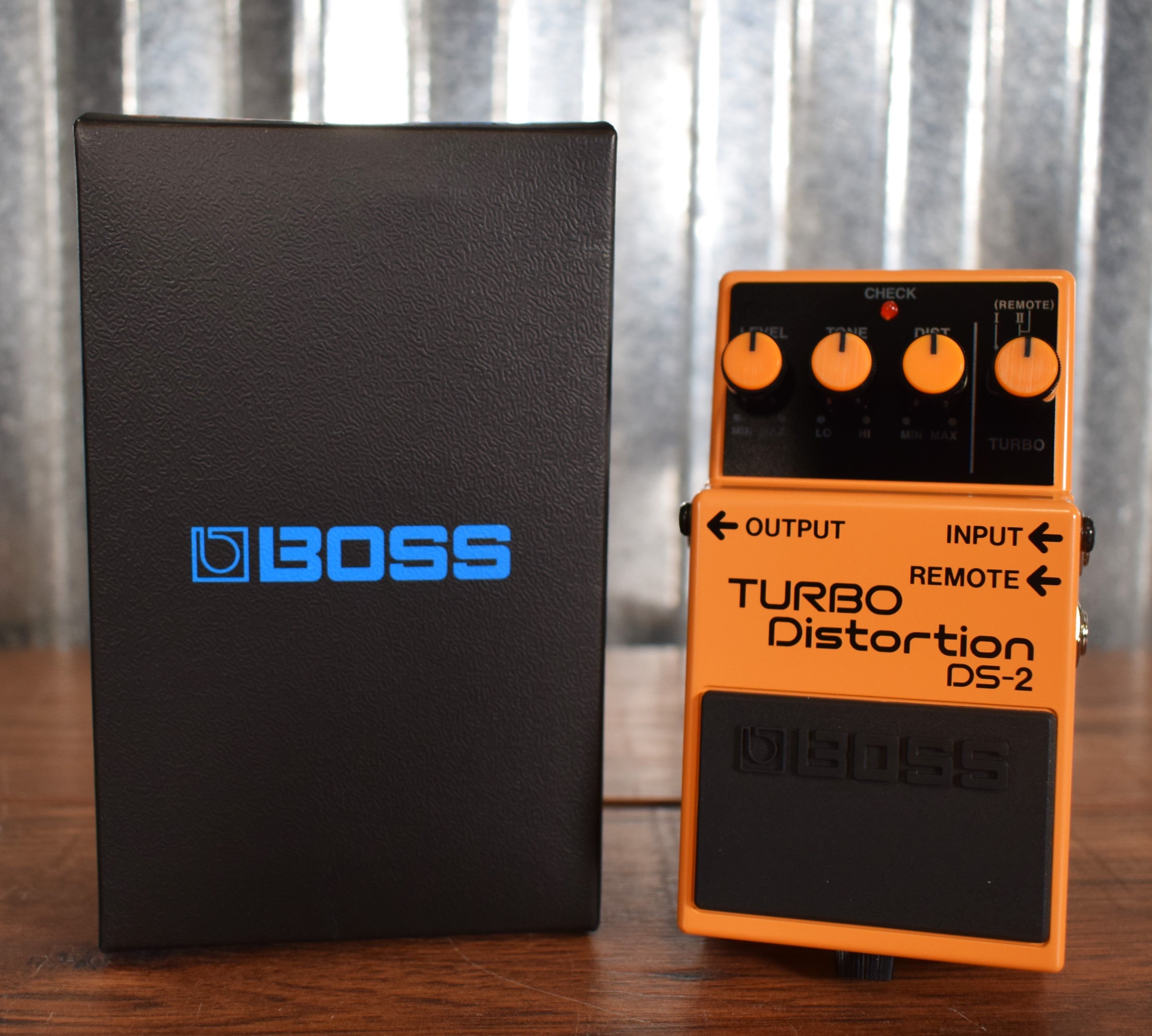 Boss DS-2 Turbo Distortion Guitar Effect Pedal – Specialty Traders