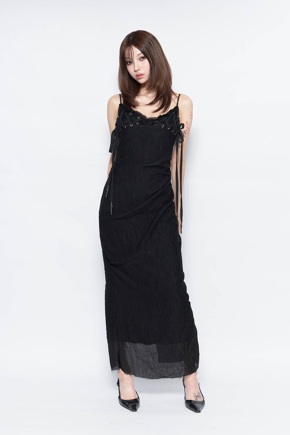 THEREDTHREAD / ザレッドスレッド】S lace up camisole dress