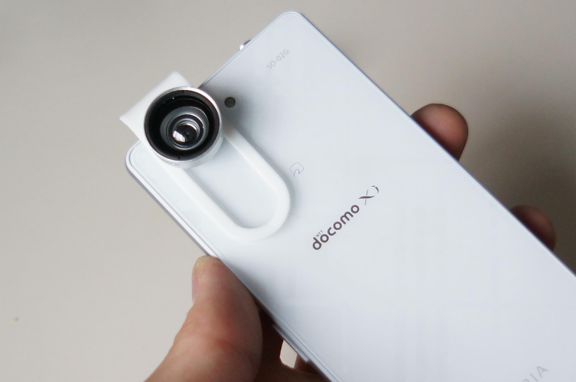 Xperia/iPhone でも使える！3in1カメラレンズ使用感。ワイド、マクロ