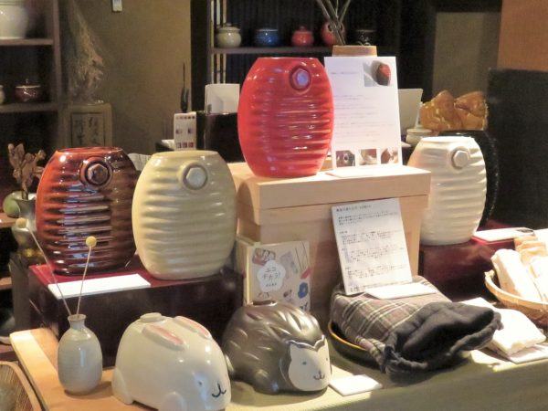 入荷情報】加藤さんのつくる陶器の湯たんぽ