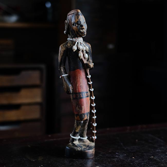 木彫りのマサイ族の女性 – zakka store towi