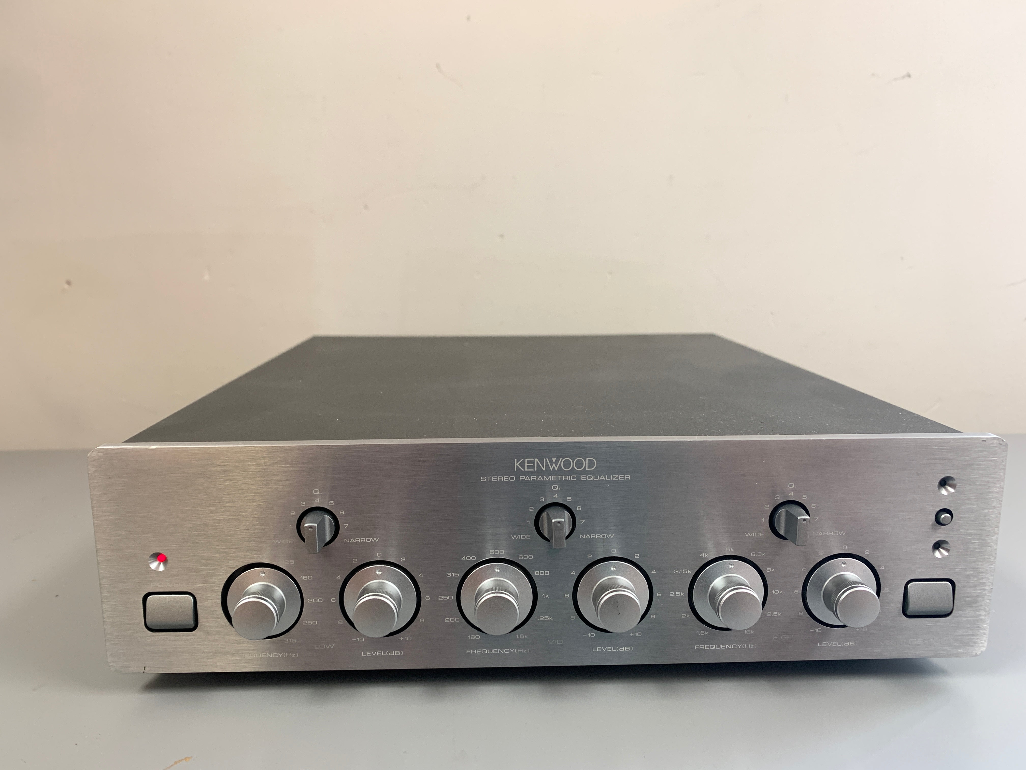 Kenwood GE-1001 Stereo Parametric Equalizer – The Turntable Store