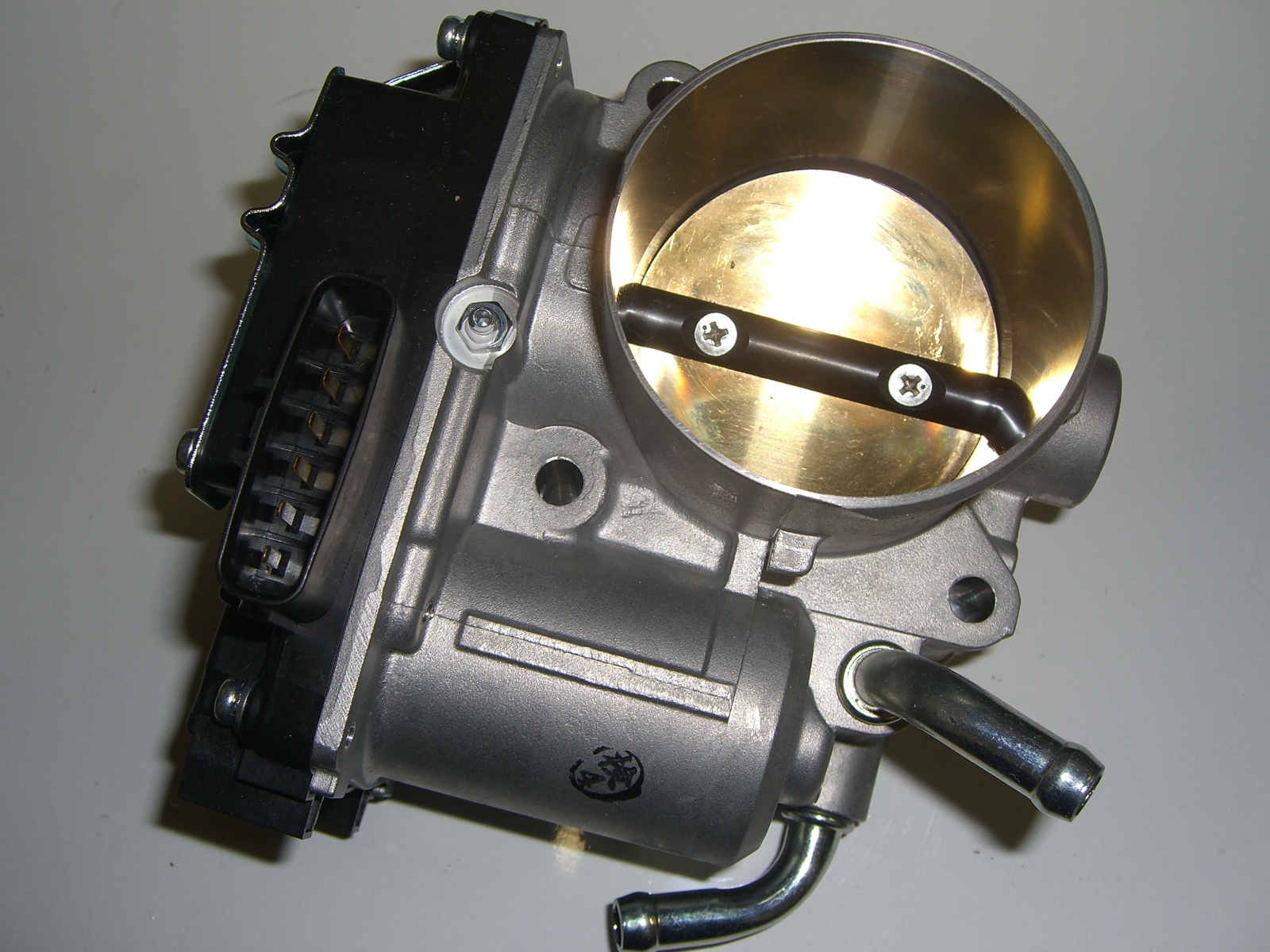 NA8 ビックスロットルボディ 64mm アルミ削り出し シルバー 線形