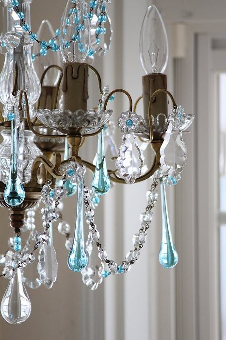 アンティークシャンデリア フランスアンティーク ブルービーズとブルー