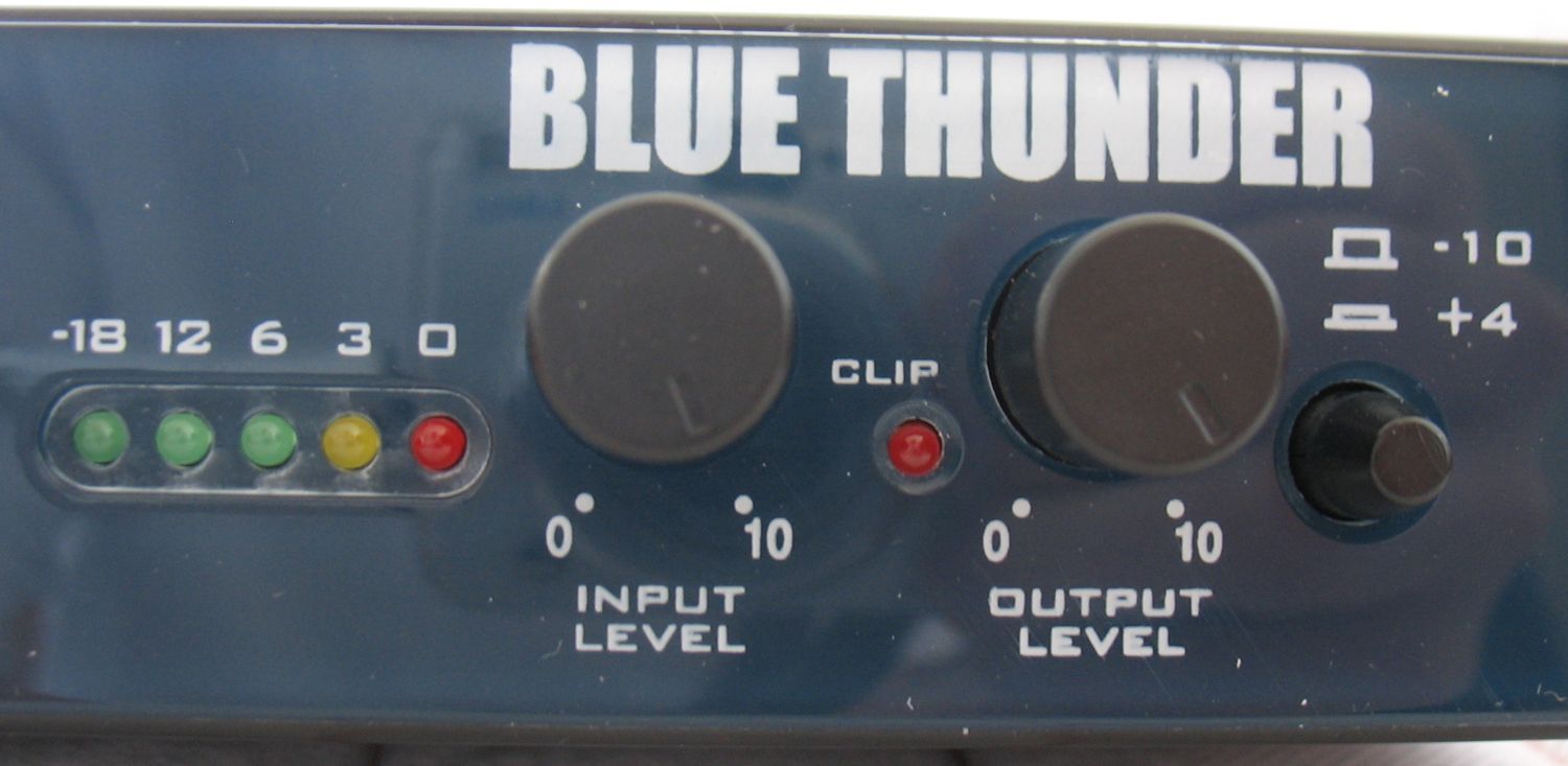 Test: Rocktron Blue Thunder Bass Multieffektgerät - AMAZONA.de
