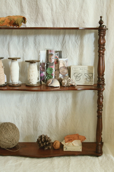 フランスアンティーク エクリュ ウォールキャビネット 棚 壁掛け シェルフ