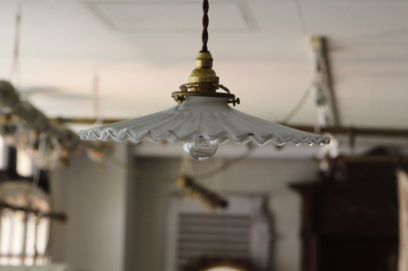 20年代 フランス アンティーク オパリンミルクガラスのお花アトリエ