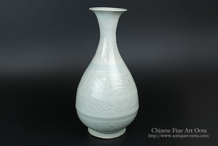 大明化成年製 青花奇獣不遊環雲龍鳳凰透文 大明化成年製 青花奇獣不遊