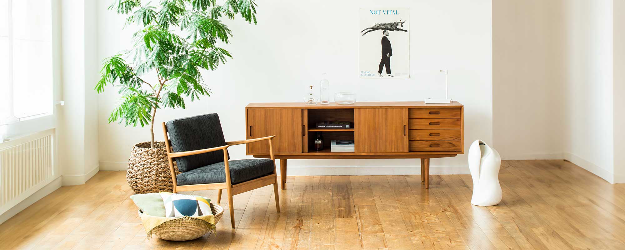 CHLOROSオリジナル家具 ボード | 洗練されたデザインと上質な素材の