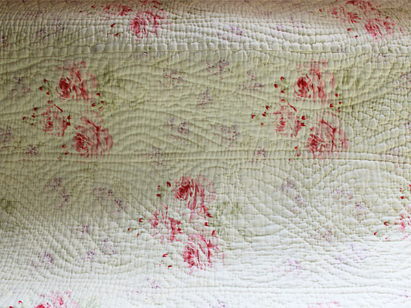 アンティーク ダーラムキルト 手縫 ブライダルホワイトキルト リーフ