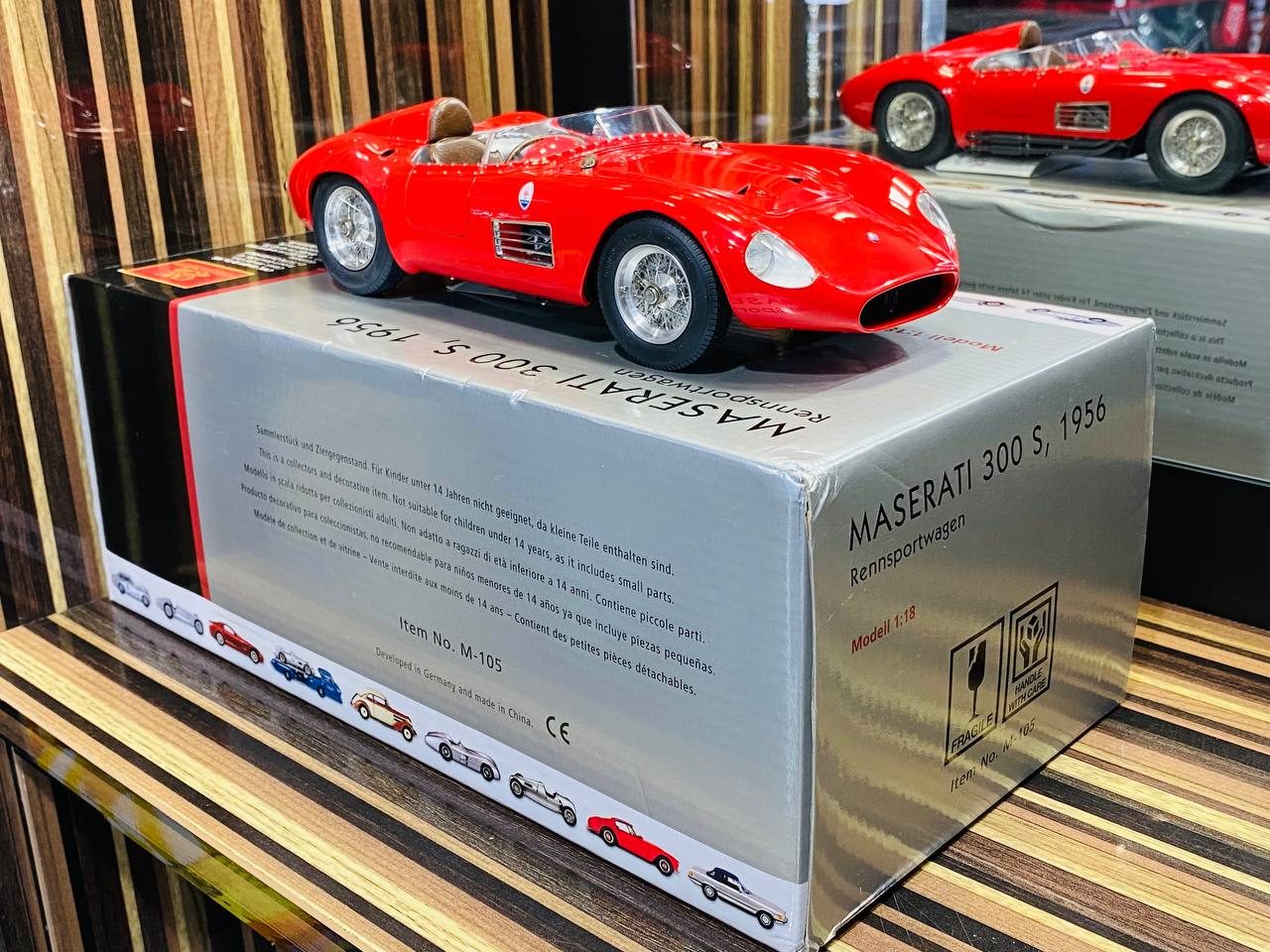 CMC Maserati 300 S 1956 Rennsportwagen [1/18 Diecast Red