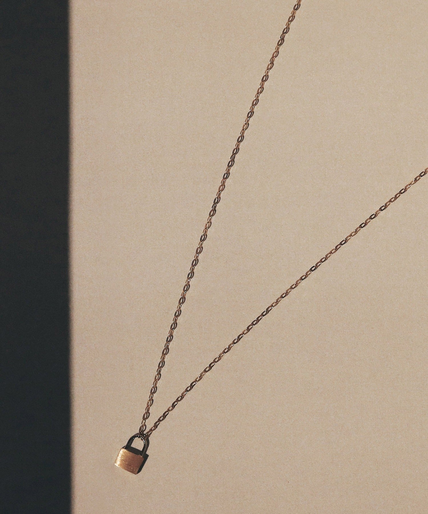 2003-AN317_1.jpg?crop=center&