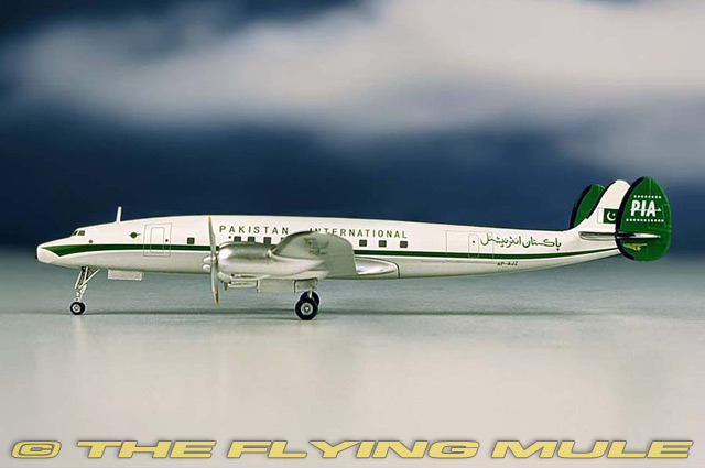 航空機・ヘリコプター 1/200 TWA L-1049G SUPER CONSTELLATION Amazon