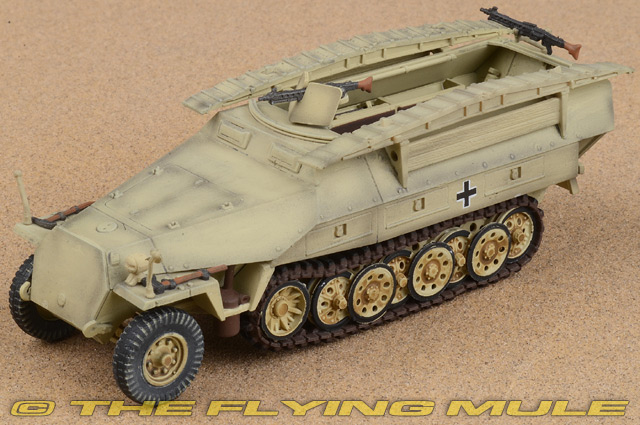 Sd.Kfz.251/7 Pionierpanzerwagen 1:72 Display Model - Dragon Models
