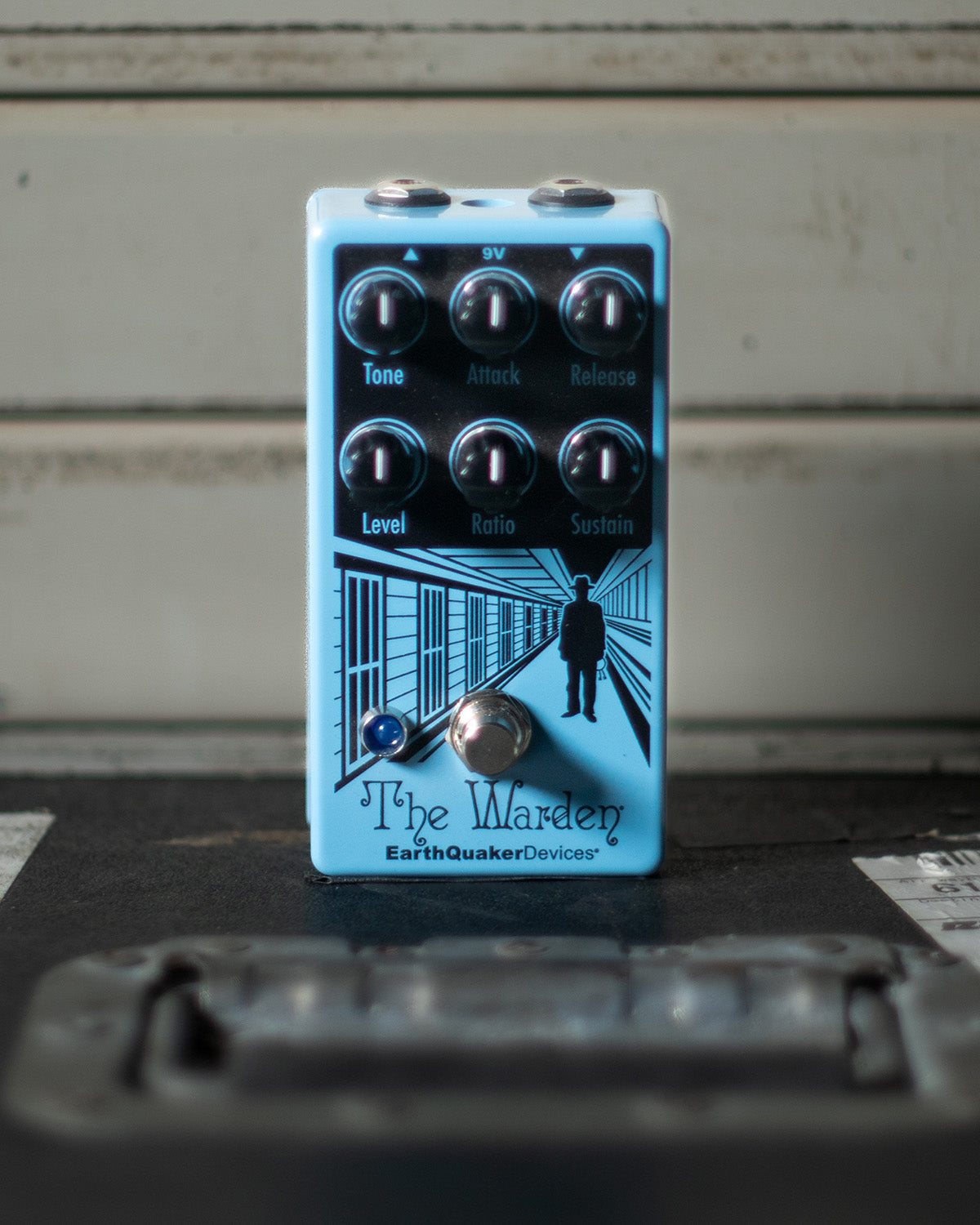 ギター EarthQuaker Devices eqd the warden 2023_thewarden-1.jpg?crop=