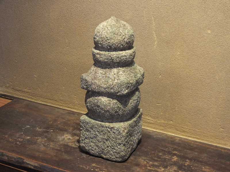 石仏、一石五輪塔、大 石仏、一石五輪塔、大 一石五輪塔、石仏 【公式