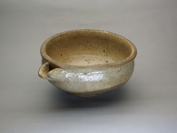 古唐津片口　傷有り 古唐津片口 傷有り