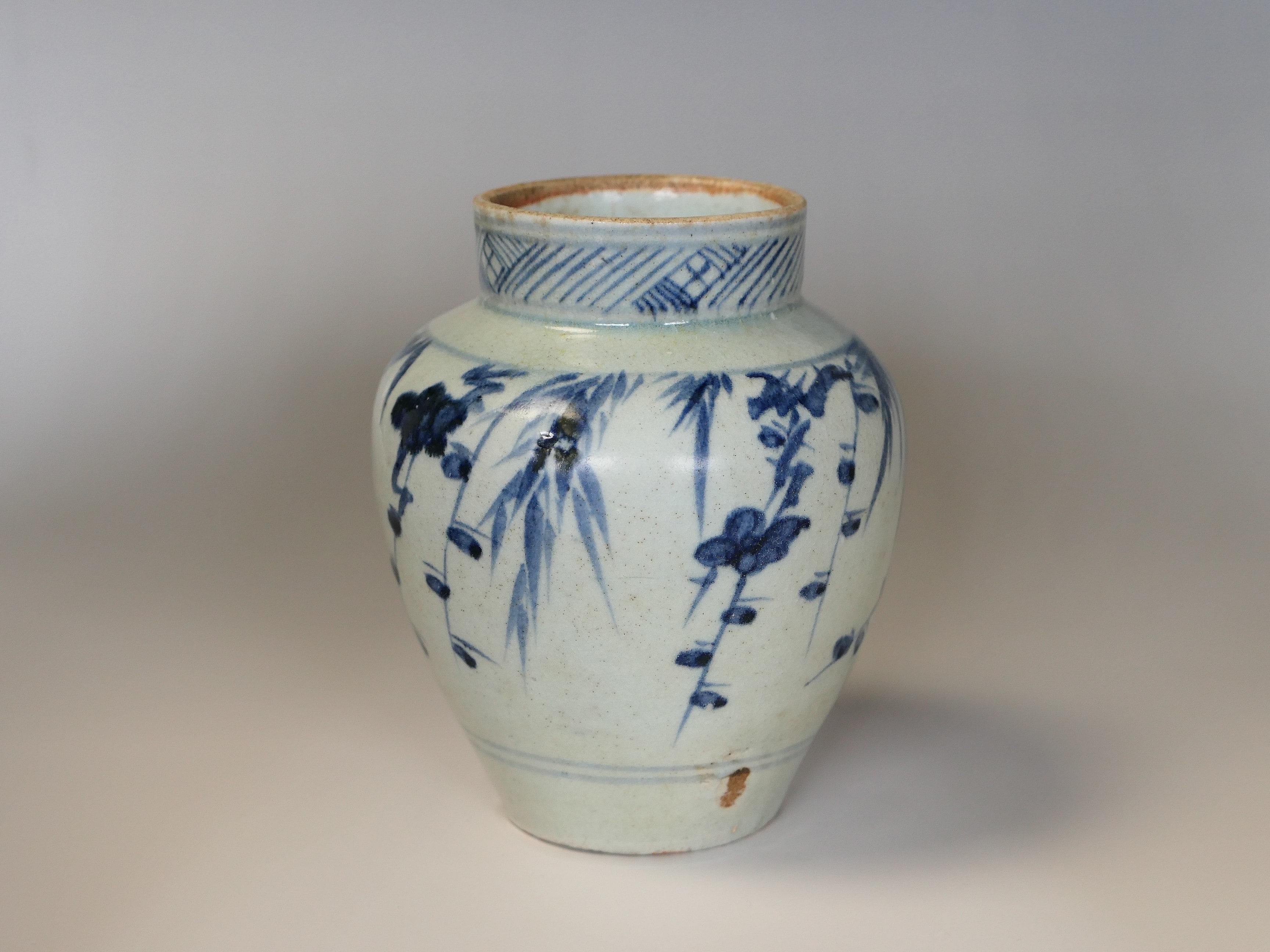 初期伊万里染め付け欄図小壺 初期伊万里染め付け欄図小壺 初期伊万里