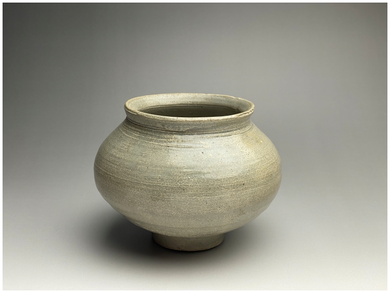 古美術 猫 - 李朝算盤形壺 | 古美術品専門サイト fufufufu.com