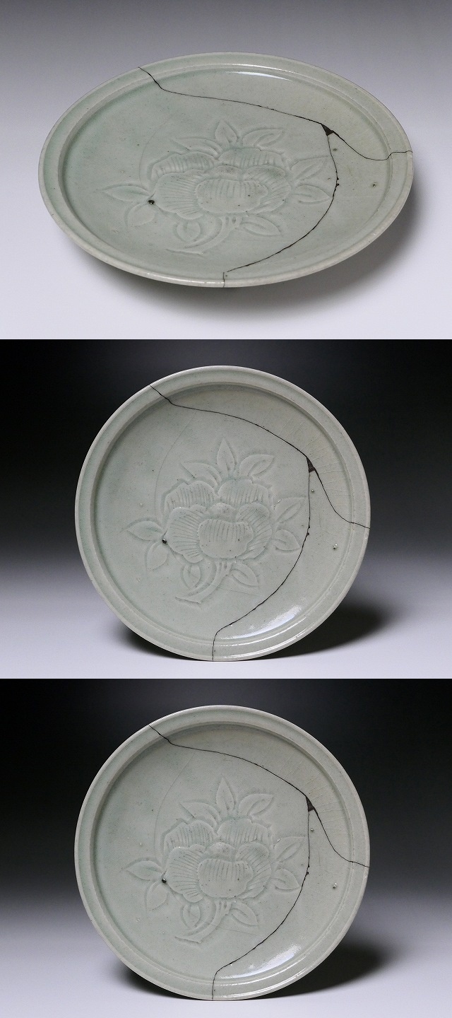 古美術 三樹 - 初期伊万里青磁陰刻椿文三足皿 | 古美術品専門サイト