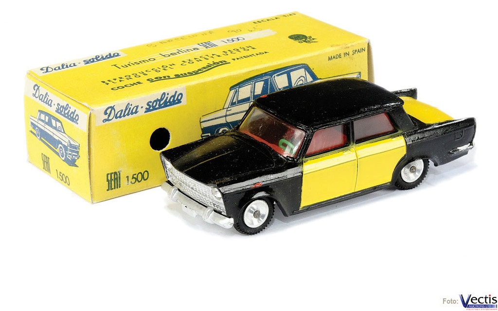 ミニカー Dalia Solido NO.8 SEAT 1500 NO.9 RENAULT Dalia Solido NO