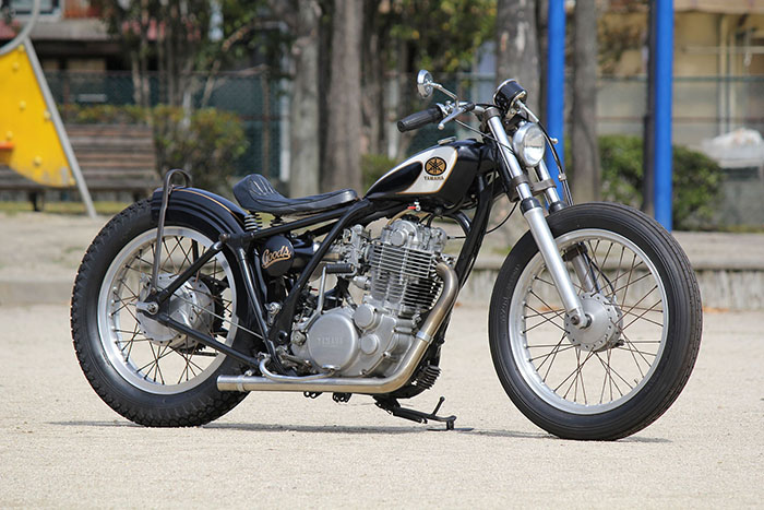 sr400 純正タンク 黒 2型 オリジナルペイント sr400 純正タンク 黒 2型