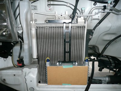 キャリイ（DA63T）に大容量ラジエターとオイルクーラー取付け