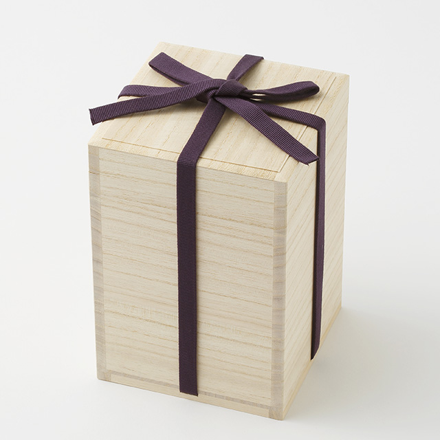 真作】/大矢大響/遊鯉図/桐共箱二重箱付/布袋屋掛軸HE-598