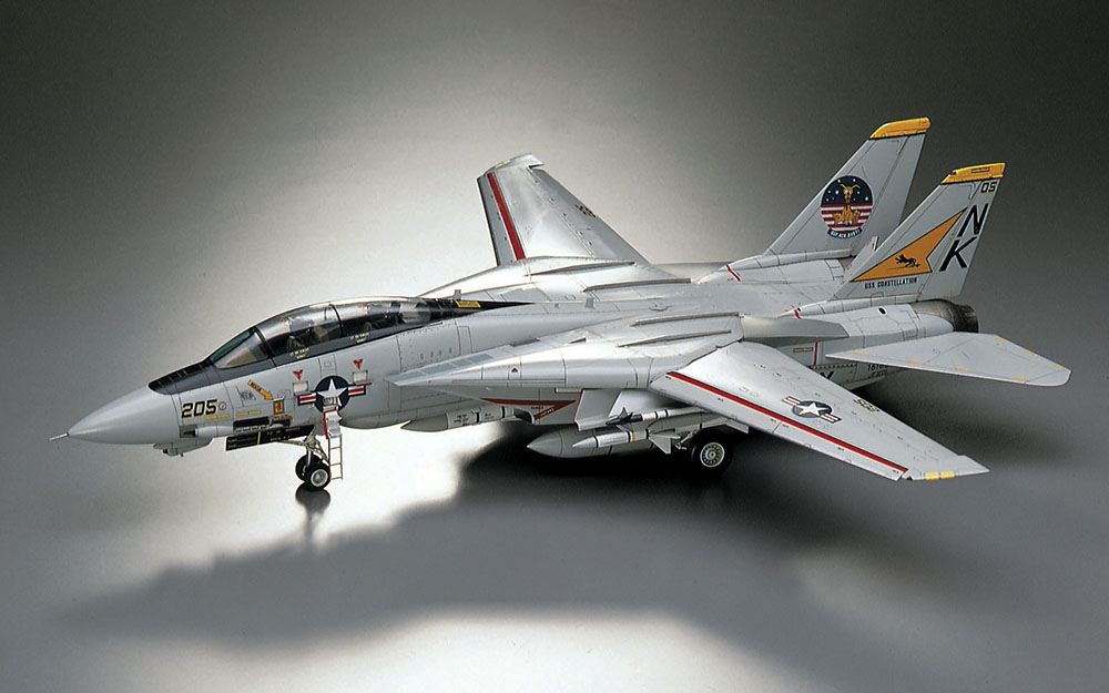 ハセガワ 1/48 F14トムキャット プラモデル塗装済み完成品 F-14A トム