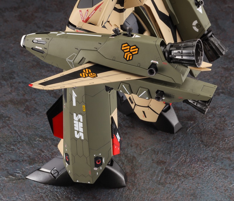 VF-19EF/A バトロイド イサム・スペシャル “マクロスF” | 株式会社