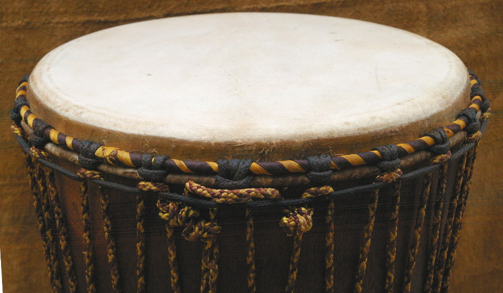 西アフリカ マリ製ジャンベ 西アフリカ マリ製ジャンベ マリ製 小型