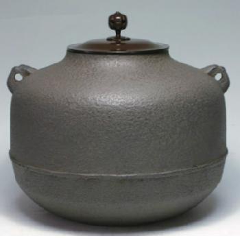 炉釜 阿弥陀堂釜【販売】-茶道具は京都しみず孔昌堂