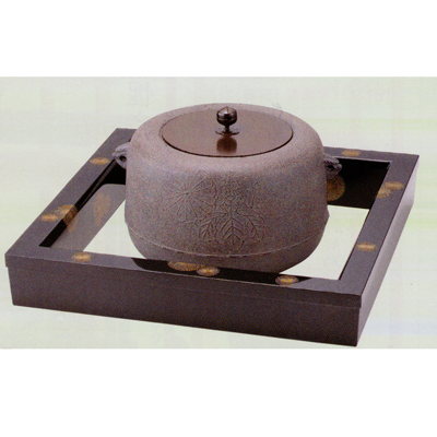 値下げ、豊悦作 真塗唐松模様炉縁 囲炉裏/お茶道具 値下げ、豊悦作 真