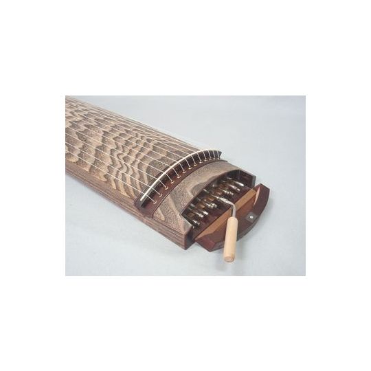 引き取り限定☆琴2点☆名古屋市守山区☆木製琴 13弦 伝統的デザイン