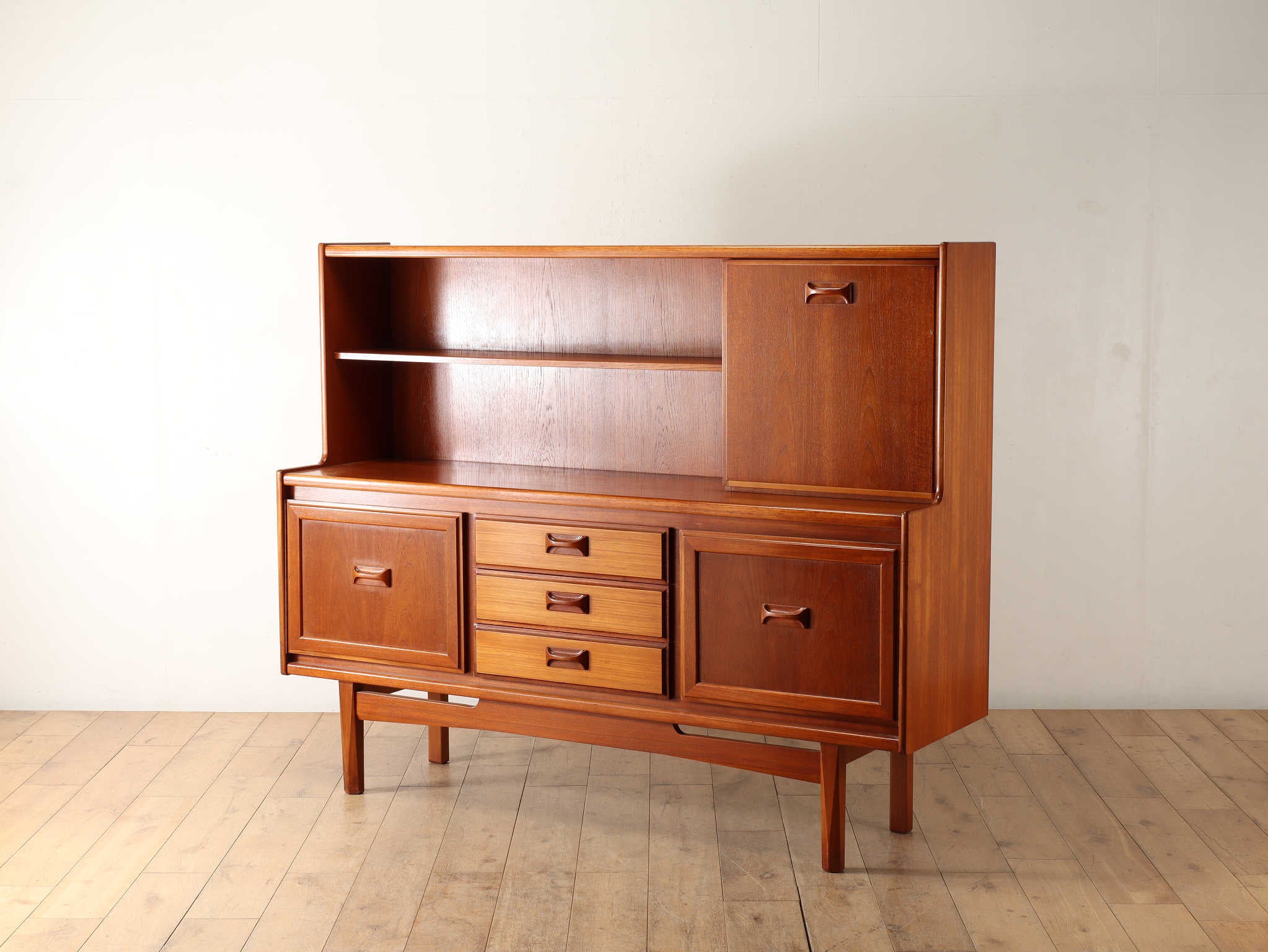 WILLIAM LAWRENCE サイドボード | ロイズ・アンティークス