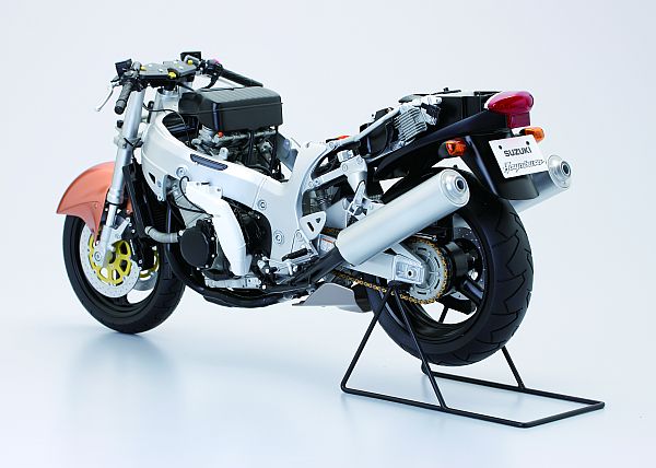 世界最速バイクを忠実に再現、週刊「スズキ ハヤブサ GSX1300R」創刊へ