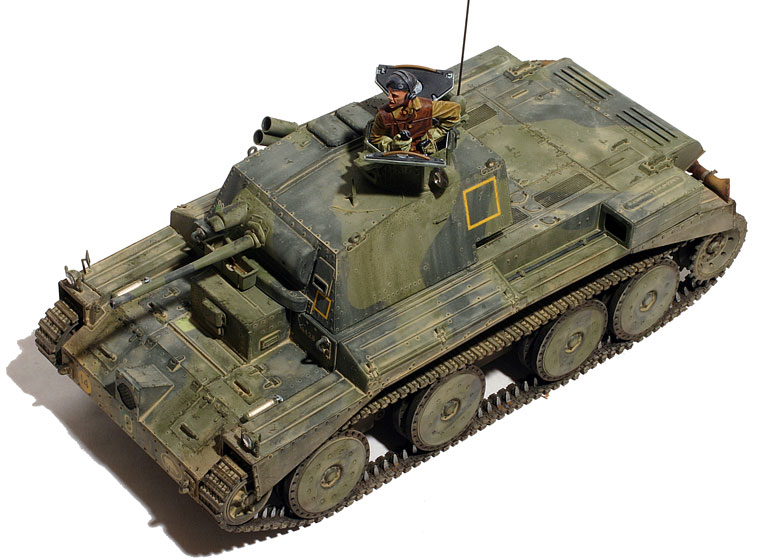 A13 Cruiser Tank by Steven J. Zaloga (Bronco 1/35)