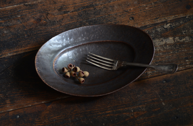 林拓児 黒釉 楕円皿 大＋小鉢 林拓児 黒釉 楕円皿 大