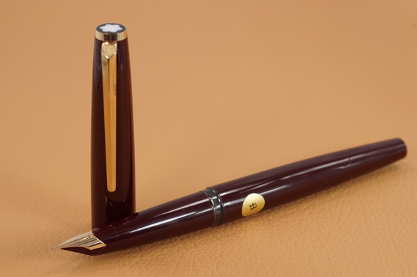 モンブラン万年筆 #320 14k EF ペン先 ボルドー 両用式(モンブラン