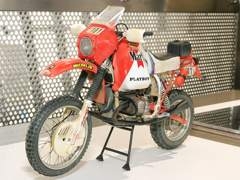 BMW R100GS パリダカール タンク 赤/白 BMW パリダカール タンク 赤/白